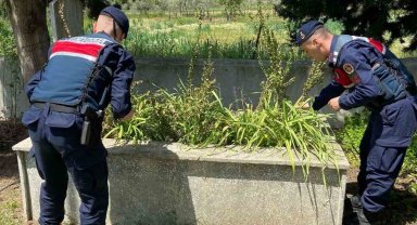 Karpuzlu jandarması şehit Özçelik'i unutmadı