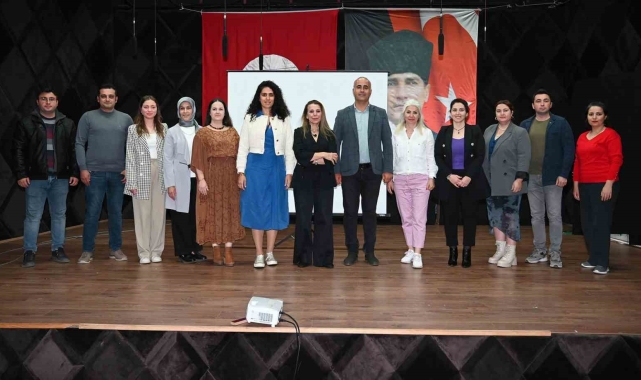 Kemer'de kurs öğrencilerine seminer verildi