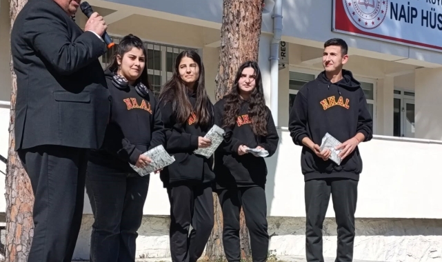 Köyceğizli iki öğrenci öykü yarışmasında birinciliği paylaştı