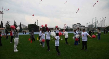 Manisa'da özel bireyler için renkli şenlik