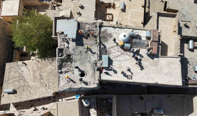 Mardin'de tarihi silüeti bozan yapılar yıkılıyor