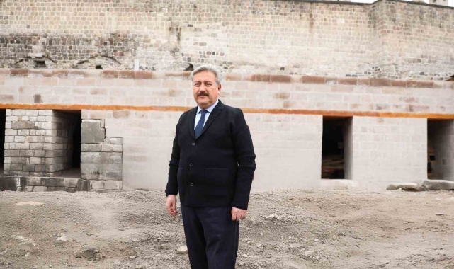 Melikgazi'nin modern yapısı tarihi dokuyla harmanlanıyor