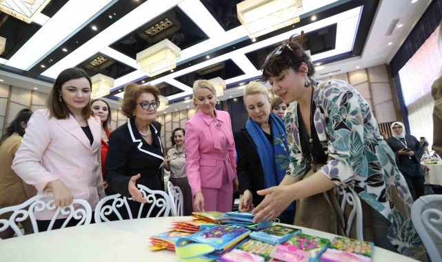 Merkezefendi'de kadın girişimcilere dijital pazarlama ve e-ticaret eğitimi verildi