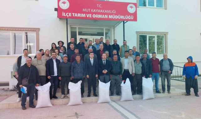 Mersin Mut&#039;ta üreticiye tohum desteği