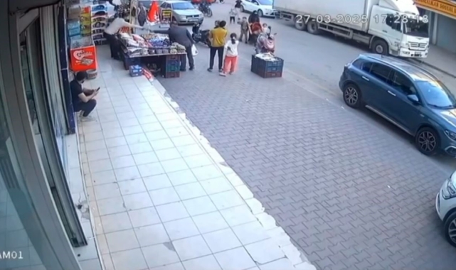 Motosikletlerin karıştığı kazalar saniye saniye kameralara yansıdı