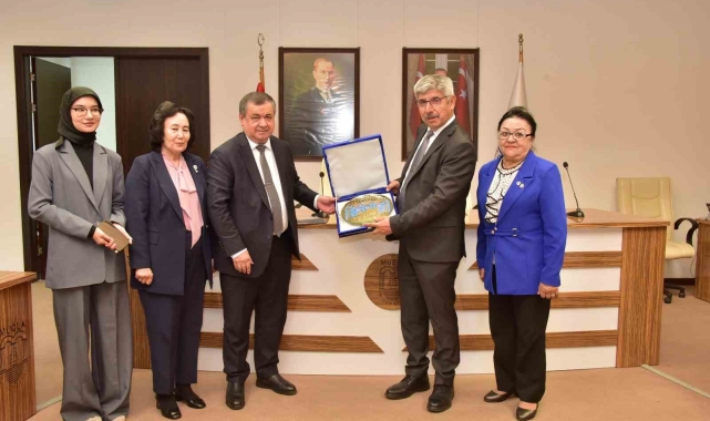 MSKÜ ile Özbekistan Ulusal Üniversitesi arasında akademik iş birliği protokolü