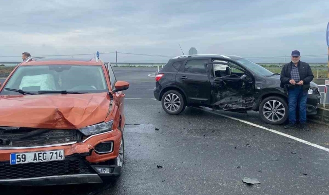 Muratlı-Tekirdağ yolunda kaza: 4 yaralı