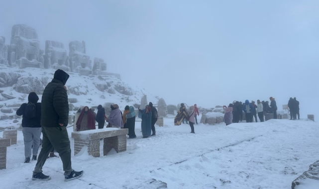 Nemrut Dağı, Nisan ayında beyaza büründü