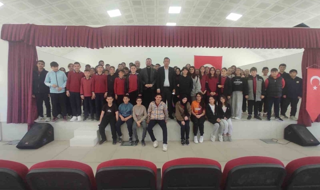 Öğrencilere avukatlık mesleği anlatıldı