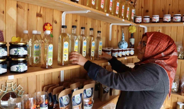 Ordu'da unutulmaya yüz tutmuş yöresel ürünler, kadın kooperatifleri ile gün yüzüne çıkıyor