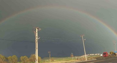 Sağanak sonrası oluşan gökkuşağı hayran bıraktı