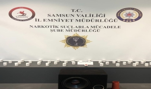 Samsun'da araç ses sistemine saklanan uyuşturucu bulundu