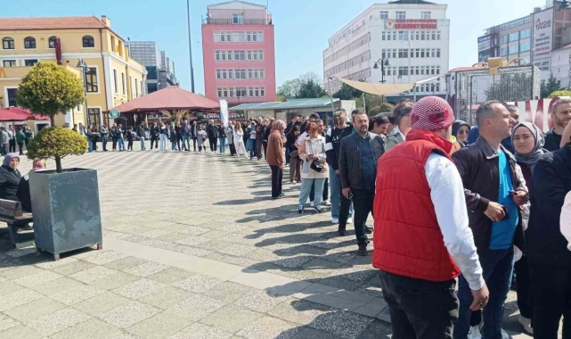 Samsunsporlu taraftarlardan Galatasaray maçına yoğun ilgi