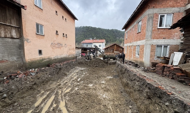 Şehit Sözleşmeli Er Mustafa Uslu'nun annesine söz verdiği evin temeli atıldı