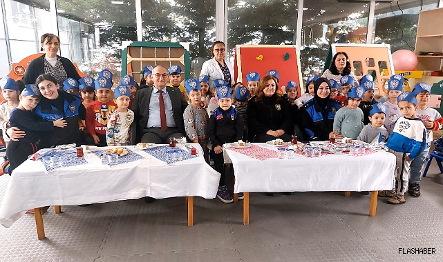 Sinop polisinden minik öğrencilere ziyaret