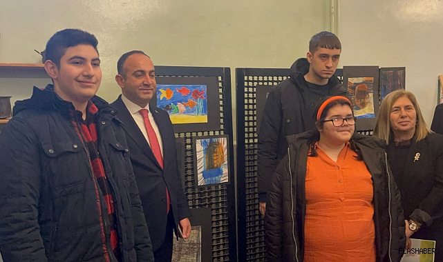 Sinop’ta Dünya Otizm Günü Resim Sergisi açıldı