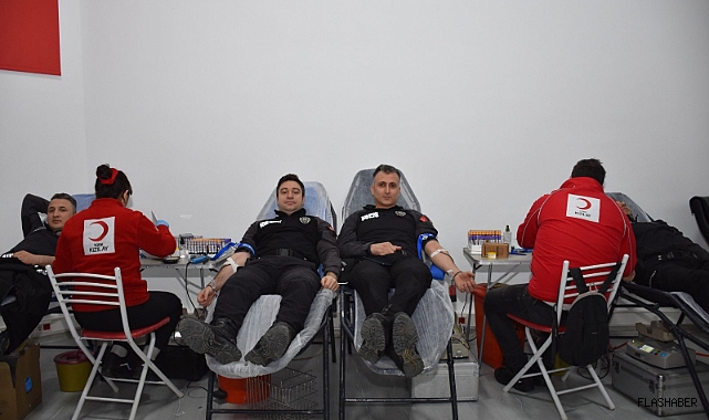 Sinop'ta emniyet personeli kan bağışı yaptı