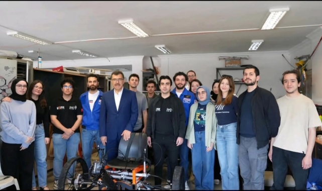 Somalı genç NASA'da Türkiye'yi temsil edecek ekipte yer aldı