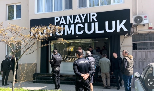 Soymak istedikleri kuyumcuya ateş açtılar, para makinasını vurdular