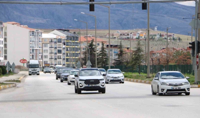 Tatilciler dönüşe geçti, yollarda yoğunluk yaşandı