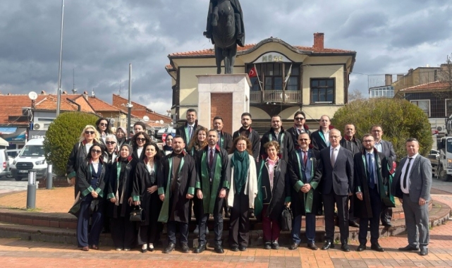 Tavşanlı ilçesinde avukatlar günü kutlandı