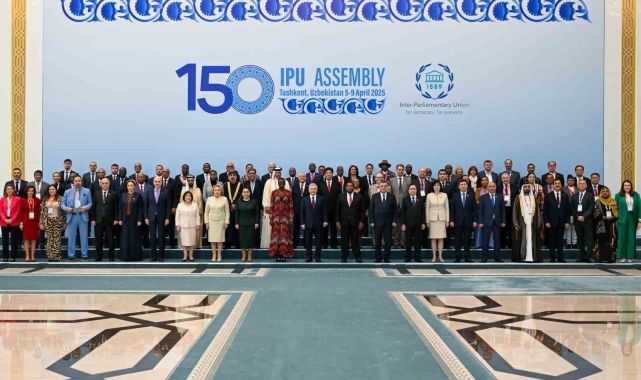 TBMM Başkanı Kurtulmuş, PAB Genel Kurulu aile fotoğrafı çektirdi