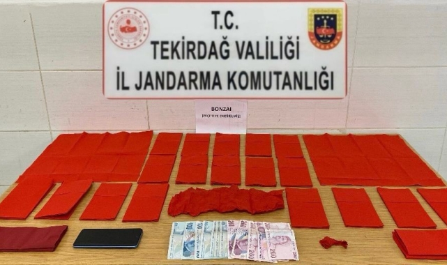 Tekirdağ'da peçeteye emdirilmiş halde uyuşturucu ele geçirildi: 1 tutuklama