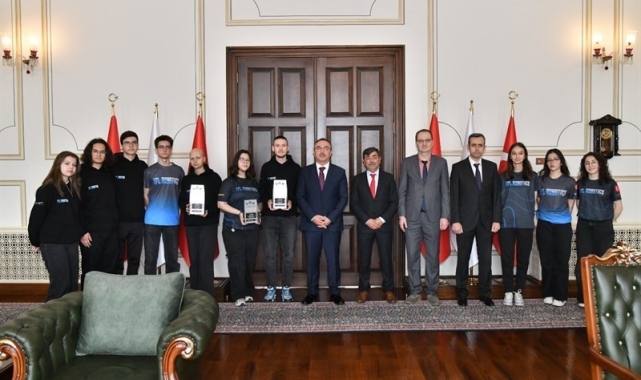 Tekirdağlı robotikçiler ABD'de dünya sahnesine çıkacak