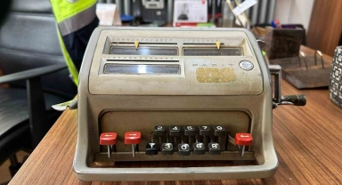 Teknolojiye yenik düşen hesap makinesi demirbaştan düşürüldü