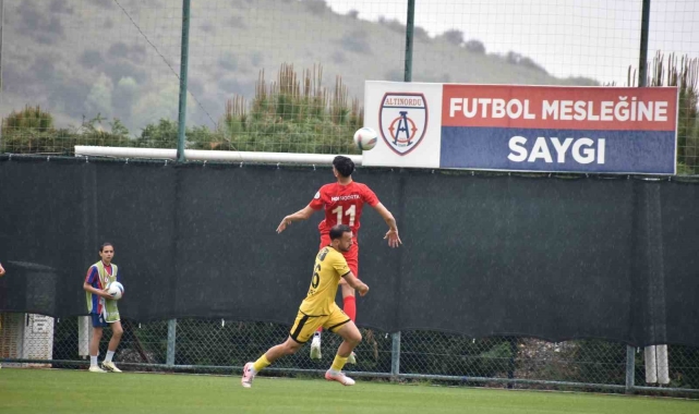 TFF 2. Lig: Altınordu: 0 - Adana 1954 FK: 2
