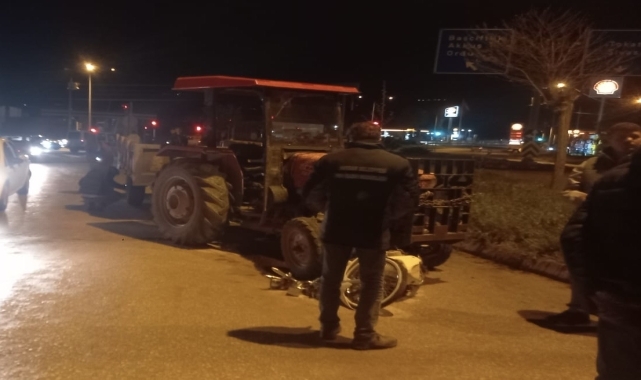 Tokat'ta traktör ile motosikletin çarpıştığı kazada 2 kişi yaralandı