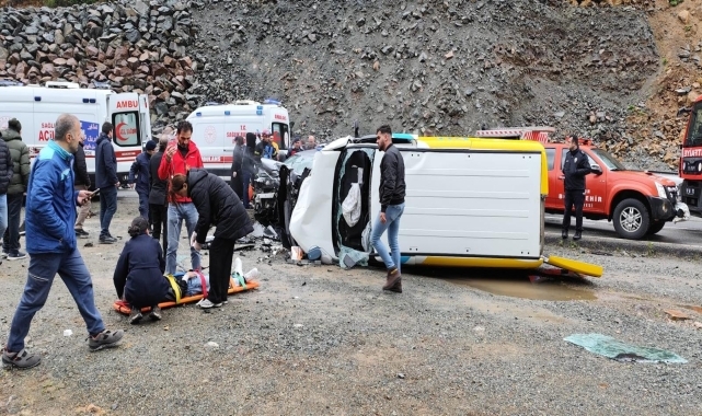 Trabzon'da trafik kazasında 6 kişi yaralandı