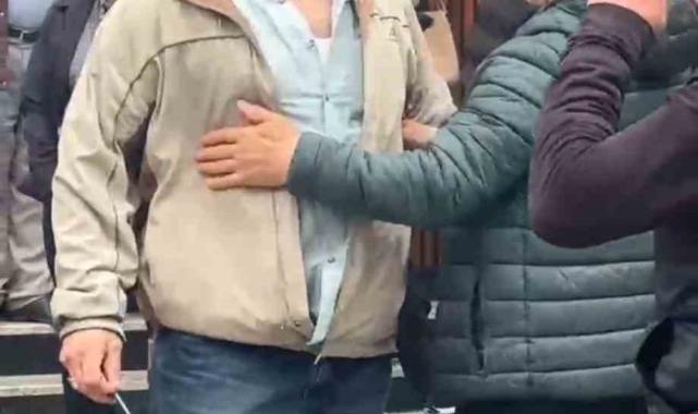 Trabzon'da CHP standına bıçaklı saldırı: 1 yaralı