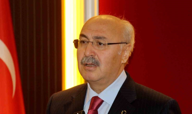 Vali Köşger: "Terlik Cumali'ye ait"