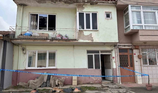 Yangında hayatını kaybeden kardeşler gözyaşlarıyla toprağa verildi