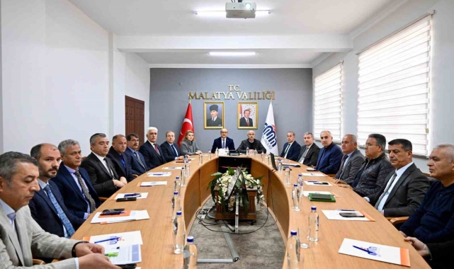 Zirai donun vurduğu Malatya'da kriz masası oluşturuldu