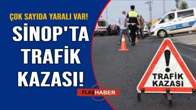 Sinop'ta minibüs ile otomobil çarpıştı