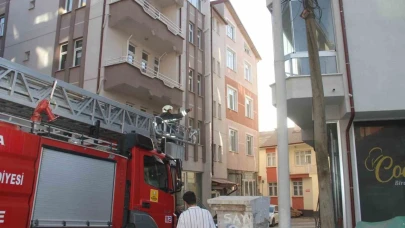 Konya’da evin kapısını açmayan yaşlı çift ekipleri alarma geçirdi