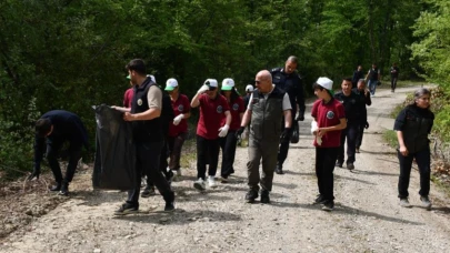 Minik öğrenciler ormana sahip çıktı