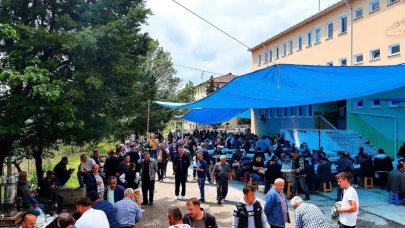 Bereket için eller semaya açıldı