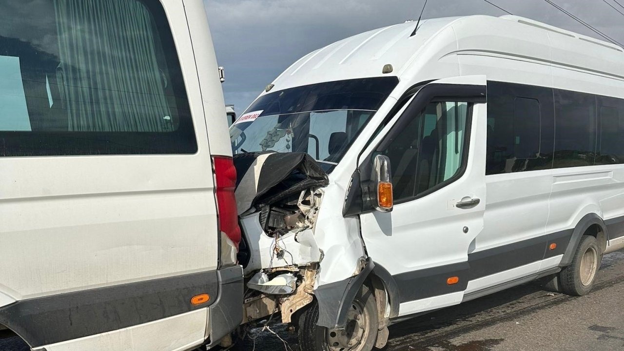 Öğretmen servisleri kaza yaptı: 28 yaralı