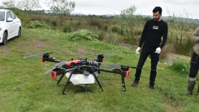Sinop'ta drone ile ilaçlama çalışması