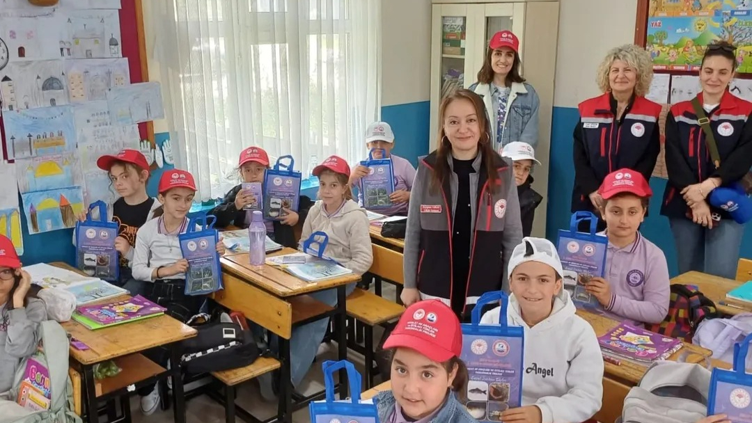 Sinop'ta minik öğrencilere sucul yaşamın önemi anlatıldı