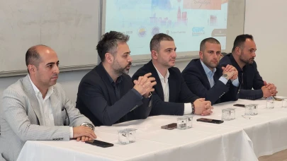 Genç girişimciler tecrübelerini öğrencilerle paylaştı