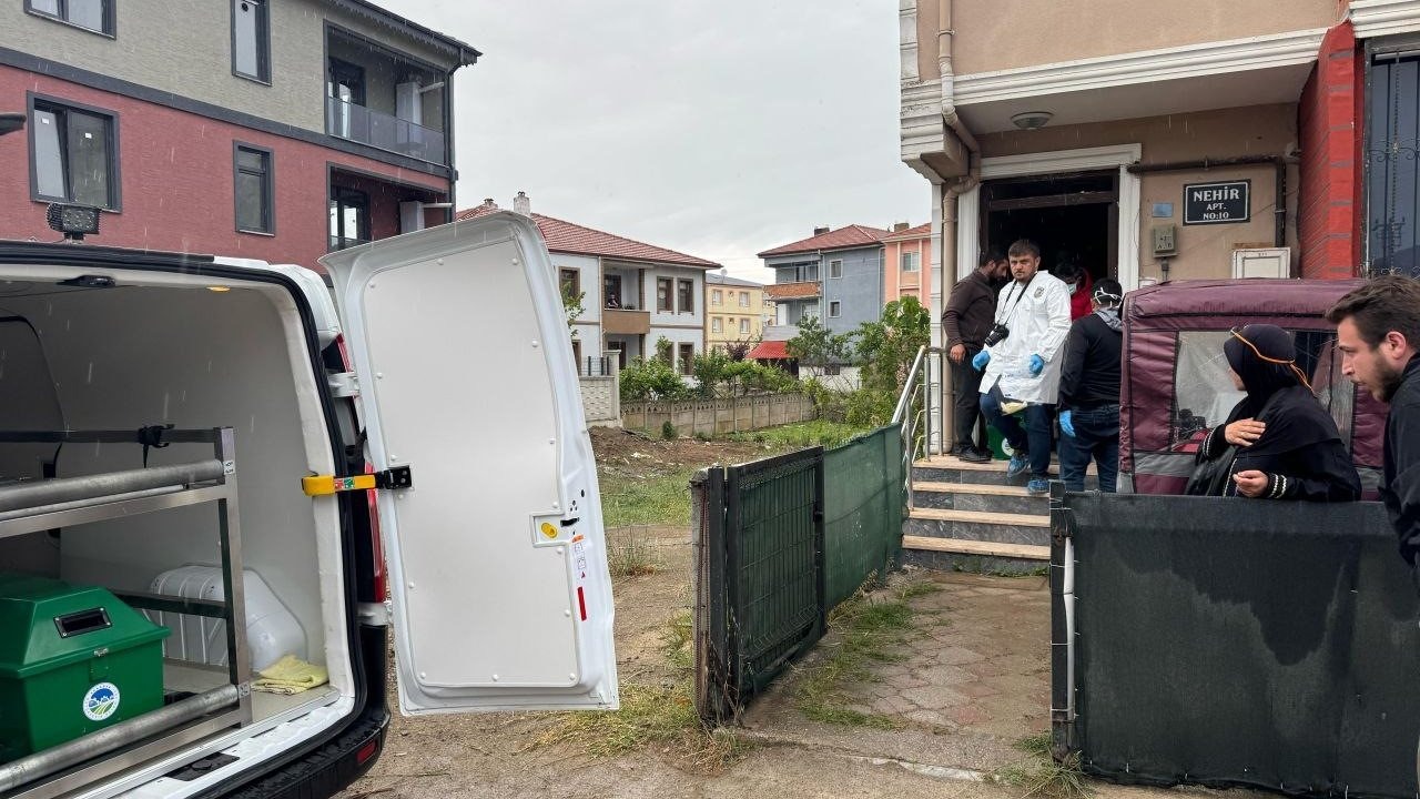 Eski oyuncu evinin balkonunda ölü bulundu