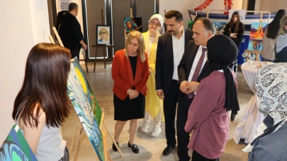 Sinop’ta liseli gençlerin eserleri görücüye çıktı