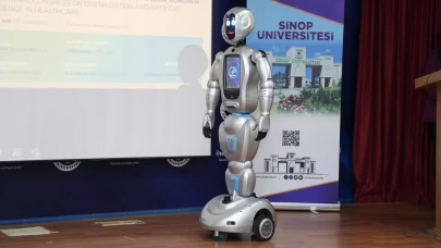 Akademisyen robot Maya Sinop’ta konuştu