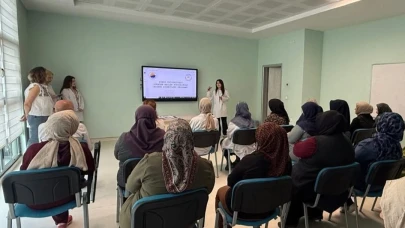 Sinop'ta üniversite öğrencilerinden “Akılcı İlaç Kullanımı” eğitimi