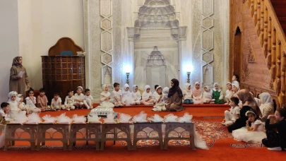 Sinop'ta minikler Kur'an'a geçmenin sevincini yaşadı