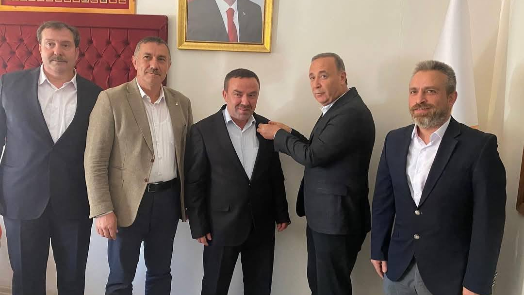 BBP'den istifa etti, AK Parti'ye geçti